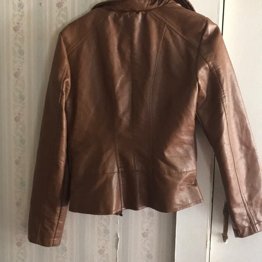 Coat - Picture 5 of 6